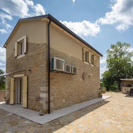 Rustic Casa Mavretici With Pool In Motovun Villa Livade